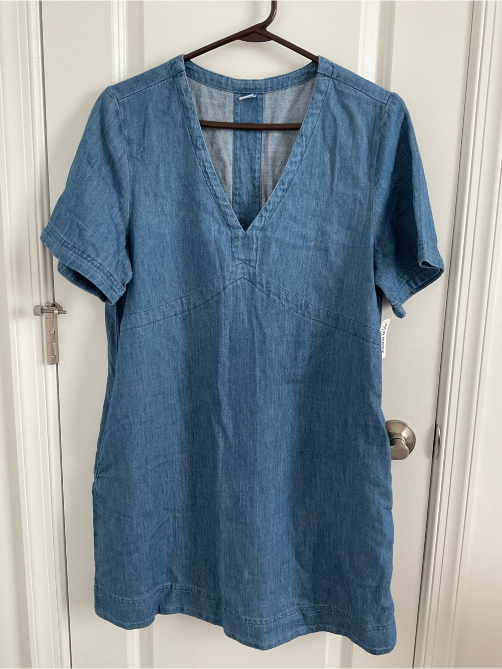 Old Navy Chambray V-Neck Short Sleeve Tunic - Blue